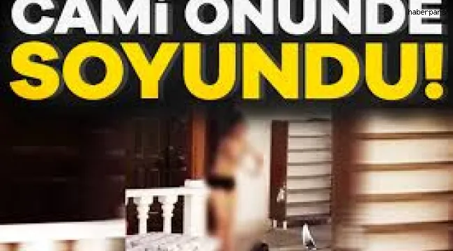 Ahlaksız Kadın Cami Önünde Soyunmuş