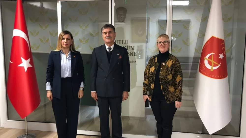 İLK EMEKLİ KADIN ASTSUBAY TEMAD’A ÜYE OLDU